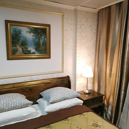 Hotel Rothschild 37 Бат Ям Екстериор снимка