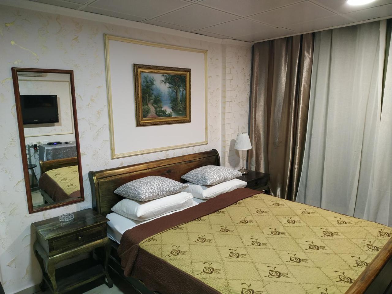 Hotel Rothschild 37 Бат Ям Екстериор снимка
